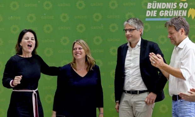 En Alemania, un moscardónVerde altera la siesta de Merkel_1
